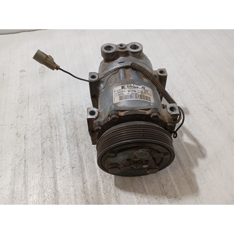 Recambio de compresor a/a para jeep cherokee (kj) 2.5 crd 4x4 referencia OEM IAM 55037205AI  