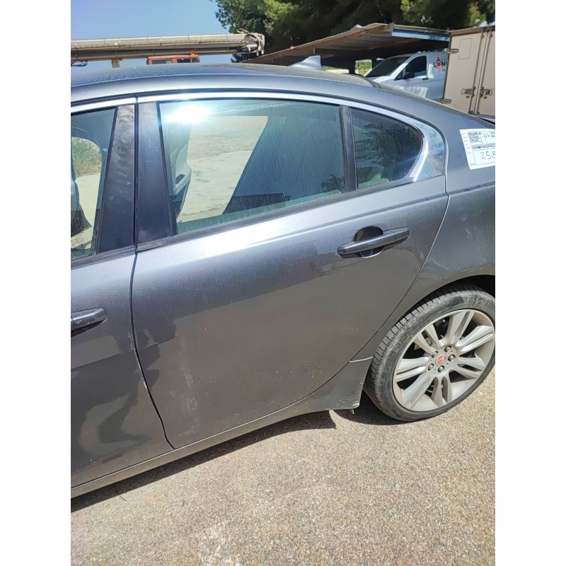 Recambio de puerta trasera izquierda para jaguar xe (x760) 2.0 d referencia OEM IAM   