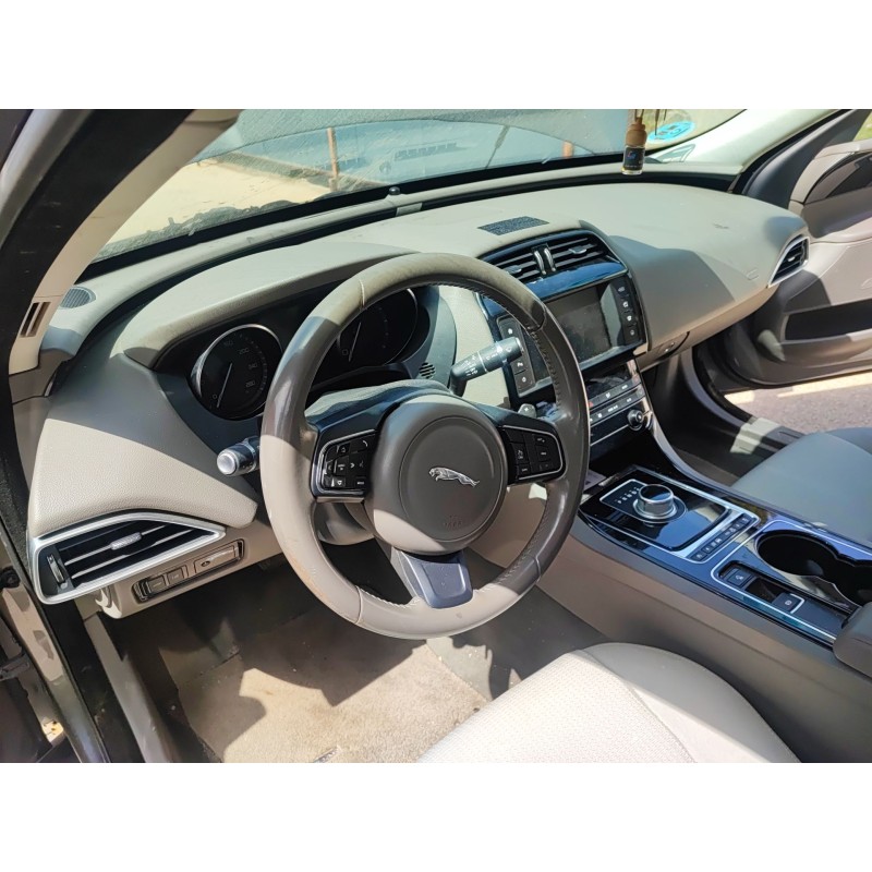 Recambio de salpicadero para jaguar xe (x760) 2.0 d referencia OEM IAM   