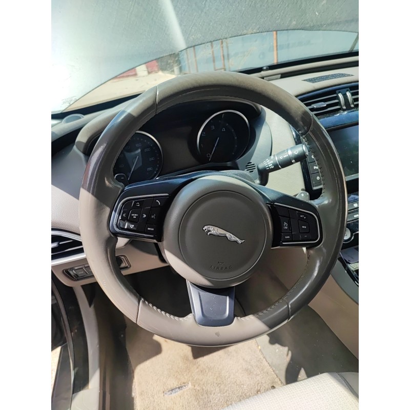 Recambio de volante para jaguar xe (x760) 2.0 d referencia OEM IAM   