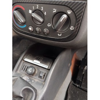 Recambio de mando climatizador para opel corsa c (x01) 1.2 (f08, f68) referencia OEM IAM   