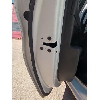 CERRADURA PUERTA TRASERA IZQUIERDA 