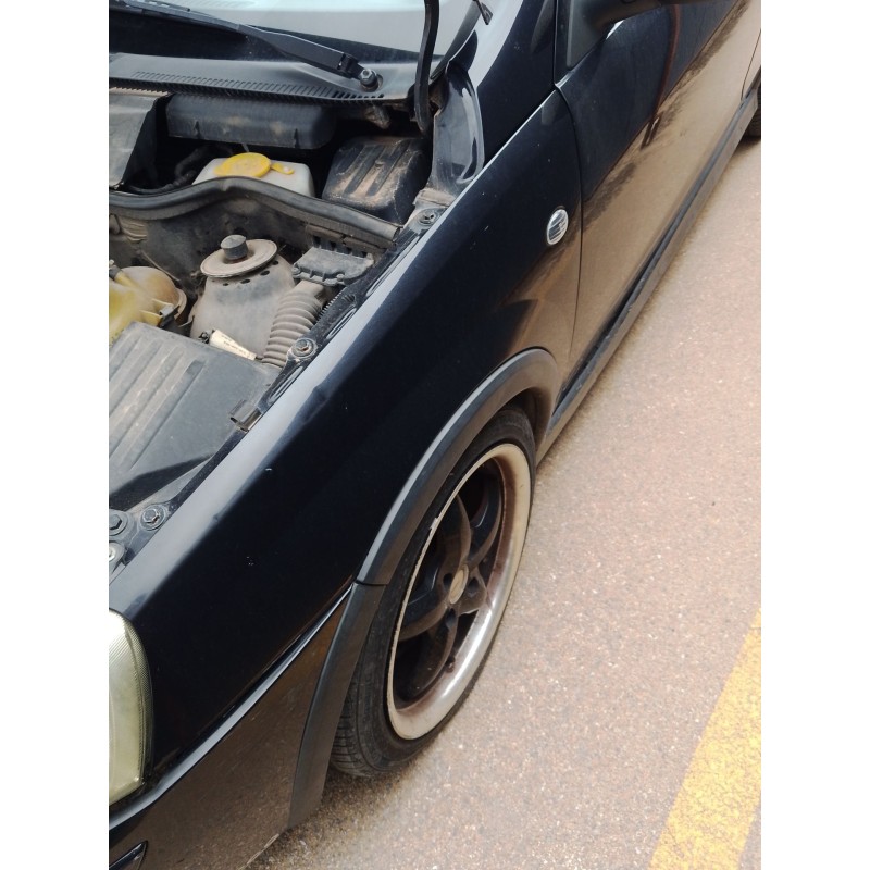 Recambio de aleta delantera izquierda para opel corsa c (x01) 1.2 (f08, f68) referencia OEM IAM   