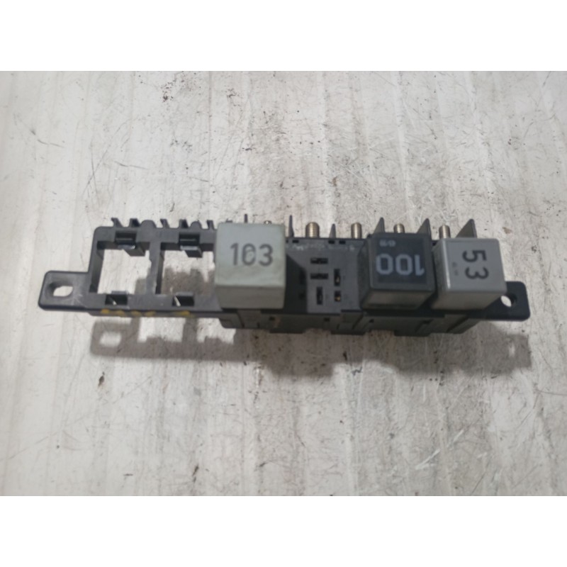 Recambio de caja reles / fusibles para audi a3 (8l1) 1.9 tdi referencia OEM IAM 8L0941822 8960810000 
