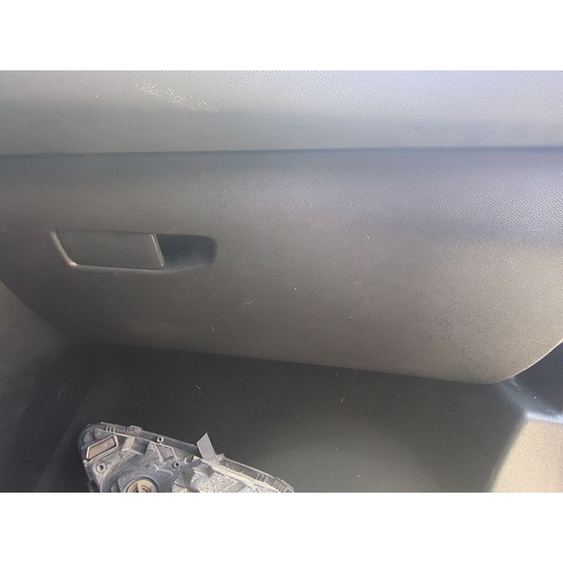 Recambio de guantera para peugeot 308 ii (lb_, lp_, lw_, lh_, l3_) 1.5 bluehdi 130 referencia OEM IAM   