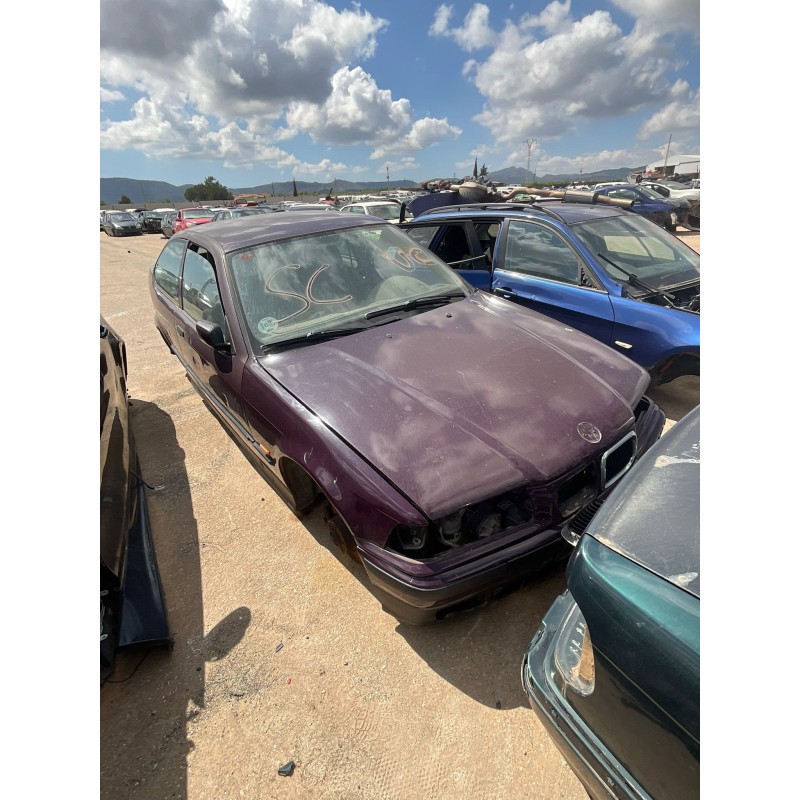 bmw 3 compact (e36) del año 2001
