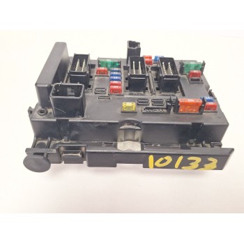 Recambio de caja reles / fusibles para citroën xsara (n1) 1.9 d referencia OEM IAM 9643538080  