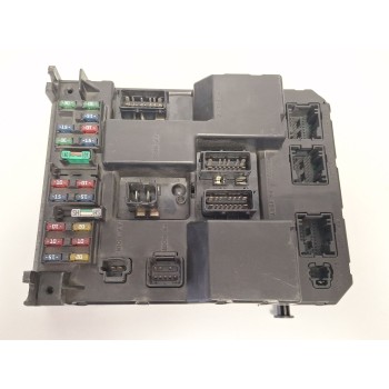 Recambio de caja reles / fusibles para peugeot 307 break (3e) 2.0 hdi 110 referencia OEM IAM 9651197080A  