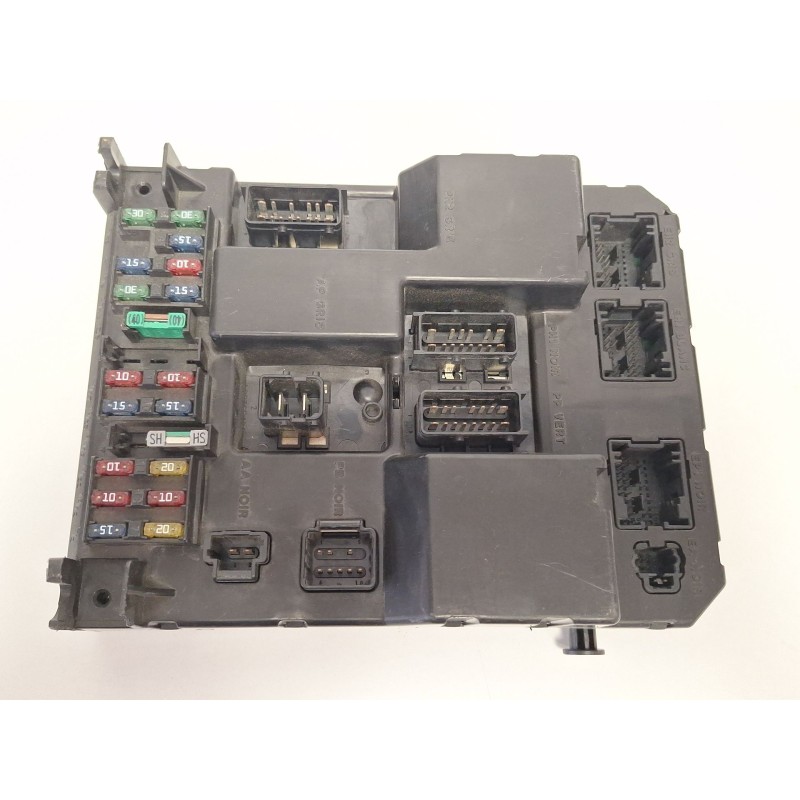 Recambio de caja reles / fusibles para peugeot 307 break (3e) 2.0 hdi 110 referencia OEM IAM 9651197080A  