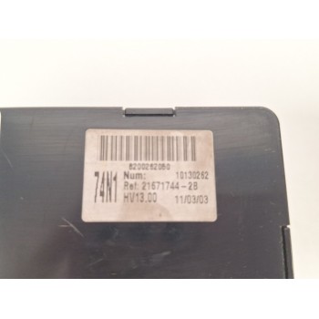 Recambio de caja reles / fusibles para renault laguna ii (bg0/1_) 1.6 referencia OEM IAM 8200262050  