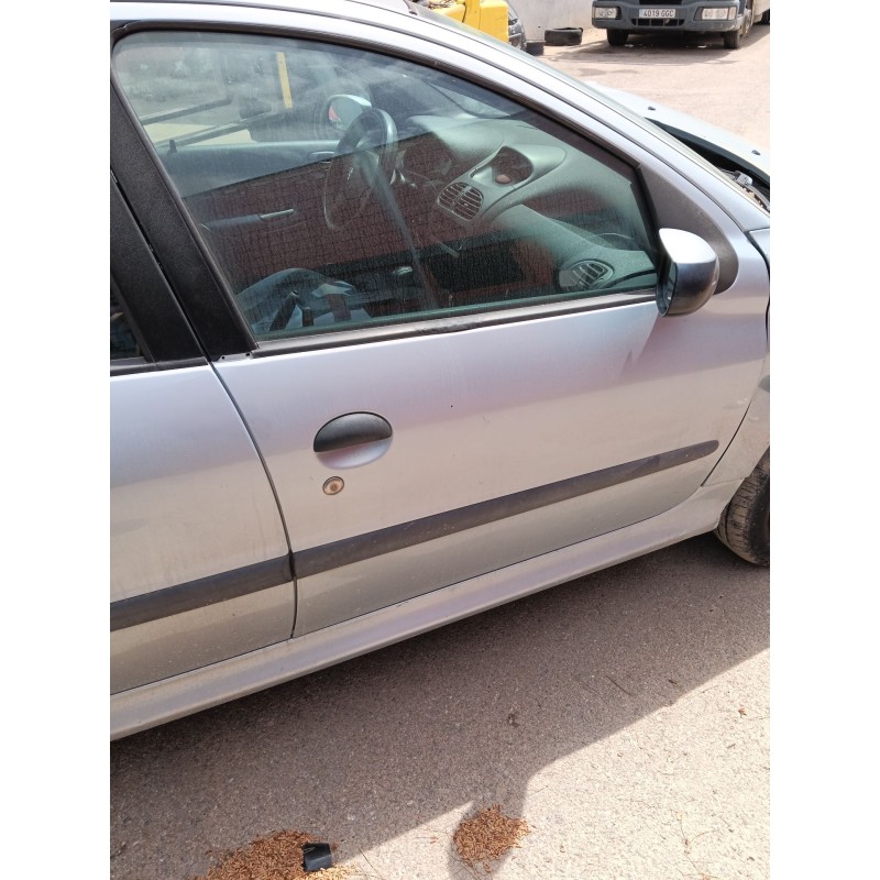 Recambio de puerta delantera derecha para peugeot 206 hatchback (2a/c) 1.4 hdi eco 70 referencia OEM IAM   