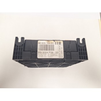 Recambio de caja reles / fusibles para citroën c4 i sedán 1.6 hdi referencia OEM IAM 9663576480  