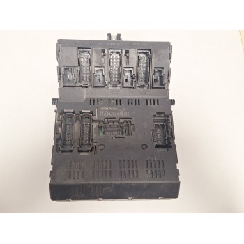 Recambio de caja reles / fusibles para renault megane i (ba0/1_) 2.0 16v (ba0h) referencia OEM IAM 7703297184G  