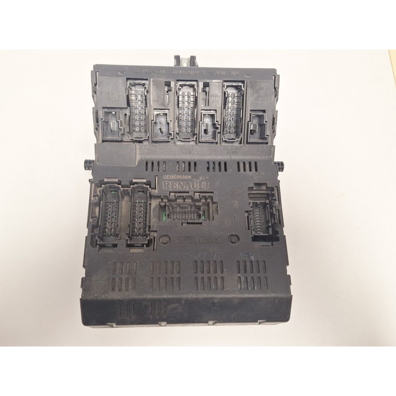 Recambio de caja reles / fusibles para renault megane i (ba0/1_) 2.0 16v (ba0h) referencia OEM IAM 7703297184G  