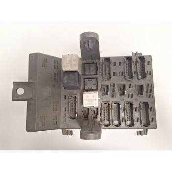 Recambio de caja reles / fusibles para renault laguna i (b56_, 556_) 2.0 (b56c/h/n) referencia OEM IAM 7703197962  