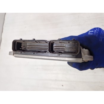 Recambio de centralita motor uce para opel frontera b (u99) 2.2 dti (6b_66, 6b_76) referencia OEM IAM 0281010025  