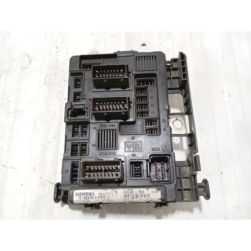 Recambio de caja reles / fusibles para citroën c3 i (fc_, fn_) 1.4 hdi referencia OEM IAM 964349888000  