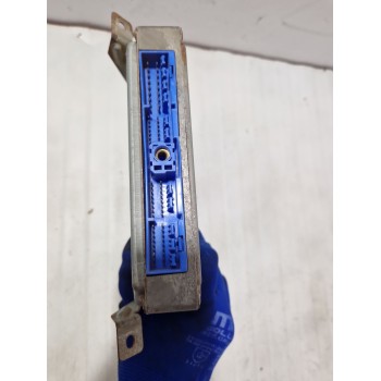 Recambio de centralita motor uce para nissan terrano ii (r20) 2.4 4wd referencia OEM IAM 237100F300  