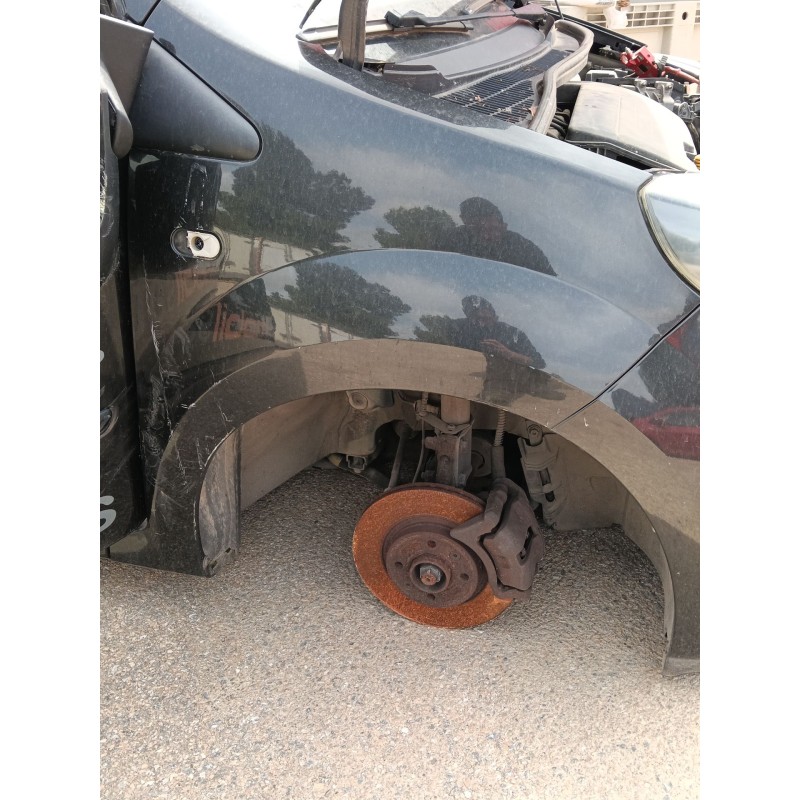 Recambio de aleta delantera derecha para renault twingo ii (cn0_) 1.2 16v referencia OEM IAM   