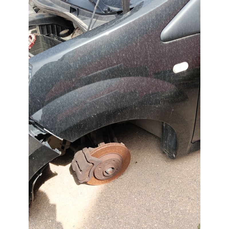 Recambio de aleta delantera izquierda para renault twingo ii (cn0_) 1.2 16v referencia OEM IAM   