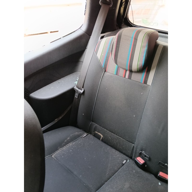 Recambio de asientos trasero izquierdo para renault twingo ii (cn0_) 1.2 16v referencia OEM IAM   