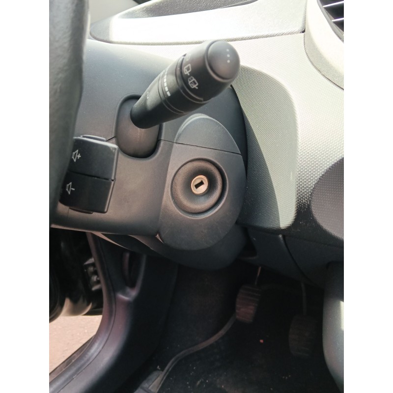 Recambio de conmutador de arranque para renault twingo ii (cn0_) 1.2 16v referencia OEM IAM   