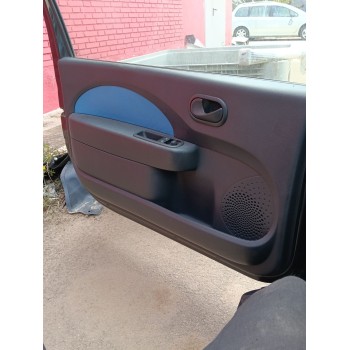 GUARNECIDO PUERTA DELANTERA IZQUIERDA 