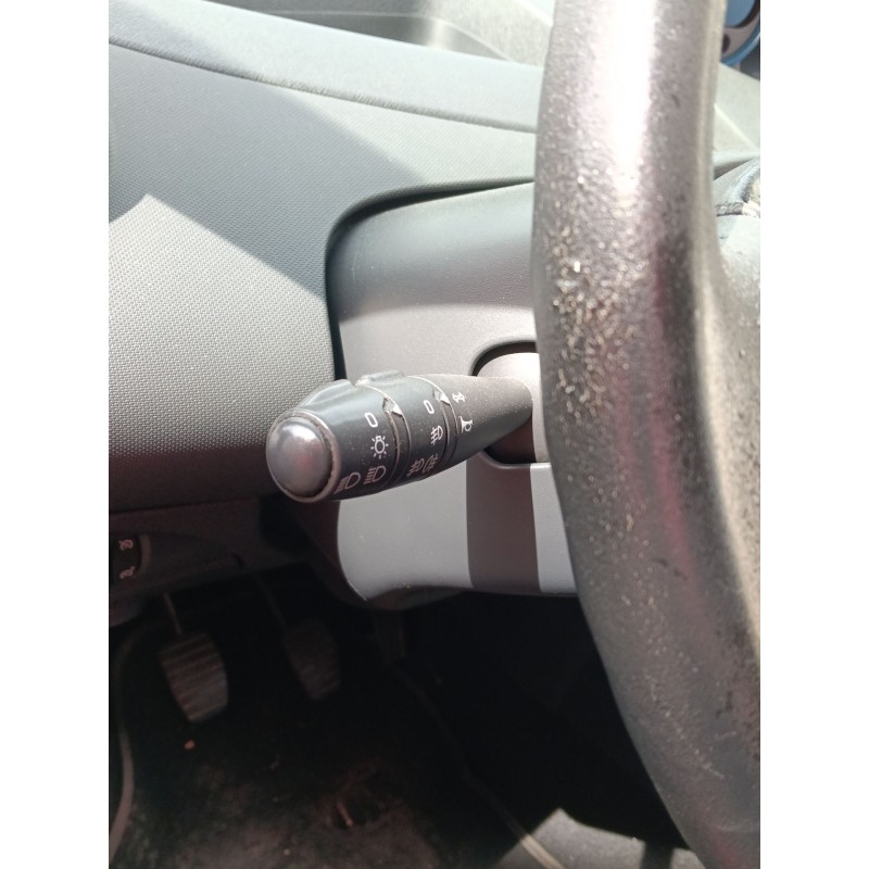 Recambio de mando intermitentes para renault twingo ii (cn0_) 1.2 16v referencia OEM IAM   
