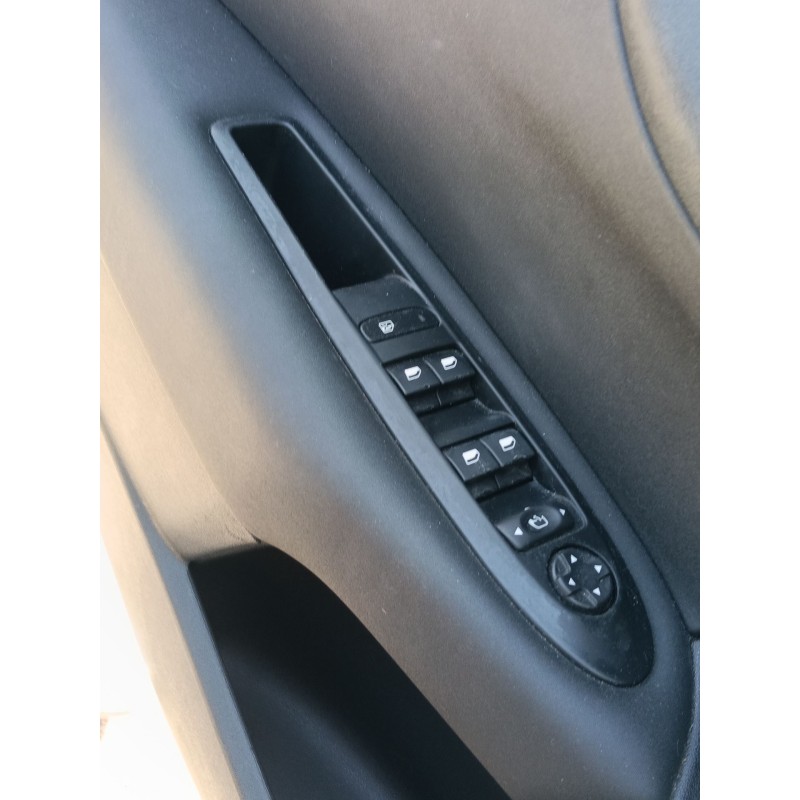 Recambio de mando elevalunas delantero izquierdo para citroën c4 ii (nc_) 1.6 vti 120 referencia OEM IAM   