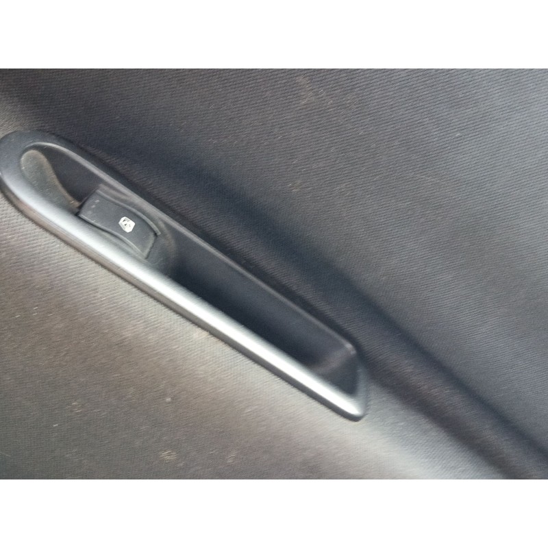 Recambio de mando elevalunas trasero izquierdo para renault scénic ii (jm0/1_) 1.5 dci (jm1e, jm16) referencia OEM IAM   