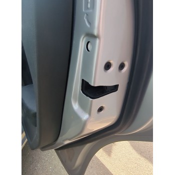 CERRADURA PUERTA TRASERA DERECHA 