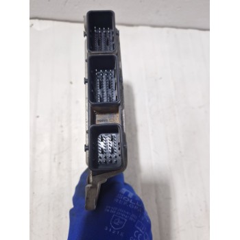 Recambio de centralita motor uce para renault clio iii (br0/1, cr0/1) 1.5 dci referencia OEM IAM 8200461733  