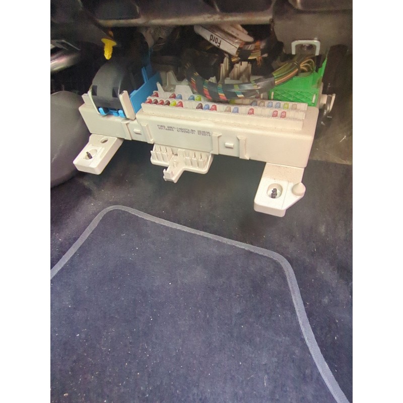 Recambio de caja reles / fusibles para ford focus ii furgoneta/station wagon 1.6 tdci referencia OEM IAM   