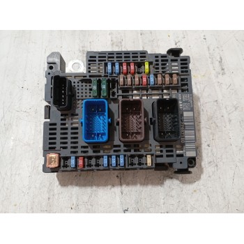 Recambio de caja reles / fusibles para citroën c4 ii (nc_) 1.6 hdi 90 referencia OEM IAM 9677987180  