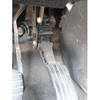 PEDAL ACELERADOR 