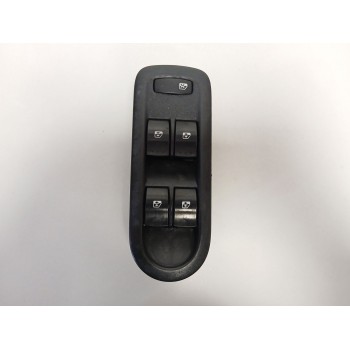 Recambio de mando elevalunas delantero izquierdo para renault megane ii (bm0/1_, cm0/1_) 1.4 16v referencia OEM IAM 025330  