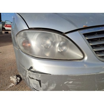 Recambio de faro derecho para ssangyong rodius i 2.7 xdi referencia OEM IAM   