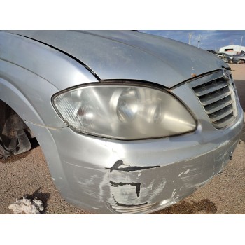 Recambio de faro derecho para ssangyong rodius i 2.7 xdi referencia OEM IAM   