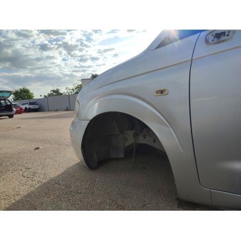 Recambio de aleta delantera izquierda para ssangyong rodius i 2.7 xdi referencia OEM IAM   