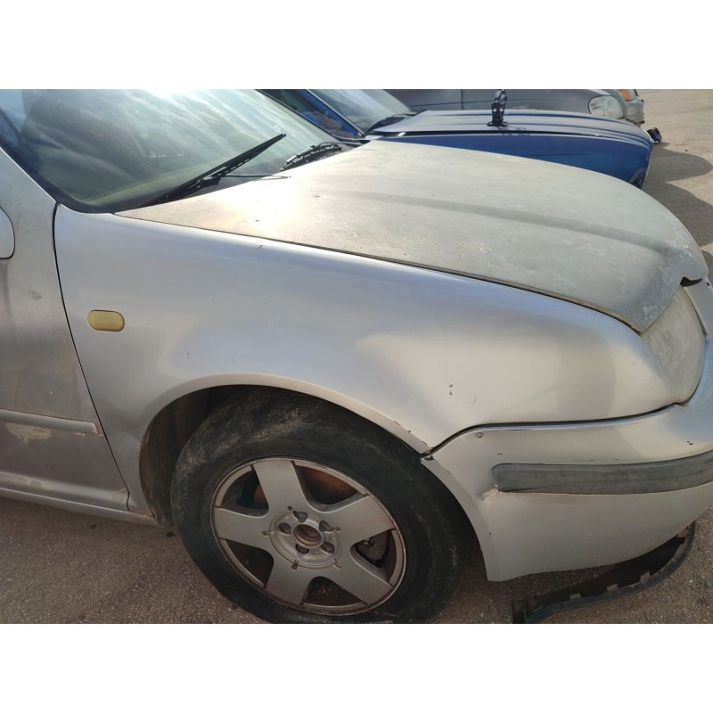 Recambio de aleta delantera derecha para volkswagen bora i (1j2) 1.6 16v referencia OEM IAM   
