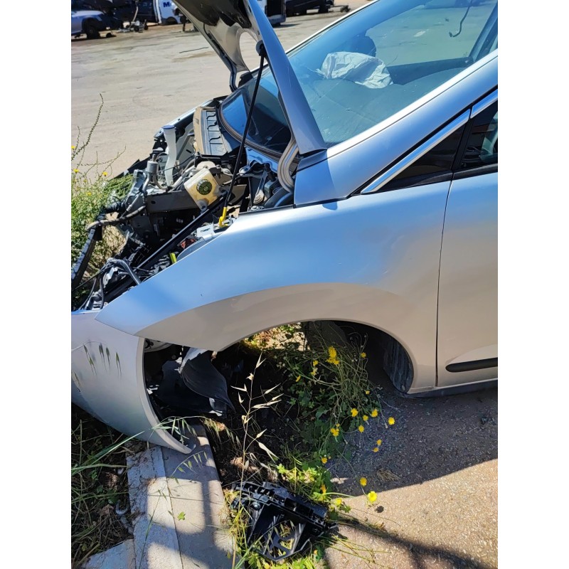 Recambio de aleta delantera izquierda para peugeot 3008 i monospace (0u_) 1.6 vti referencia OEM IAM   