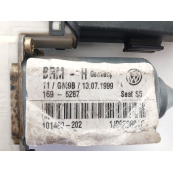 Recambio de motor elevalunas delantero izquierdo para volkswagen golf iv (1j1) 1.6 16v referencia OEM IAM 9776101432203  