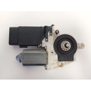 Recambio de motor elevalunas delantero izquierdo para volkswagen golf iv (1j1) 1.6 16v referencia OEM IAM 9776101432203  
