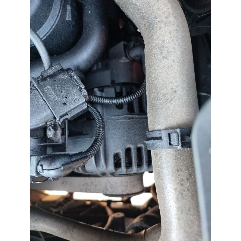Recambio de alternador para bmw 1 (e87) 118 d referencia OEM IAM   