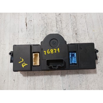 Recambio de mando climatizador para renault megane ii (bm0/1_, cm0/1_) 1.9 dci referencia OEM IAM 8200413906  