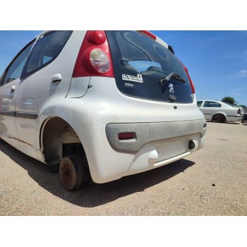 PARAGOLPES TRASERO 