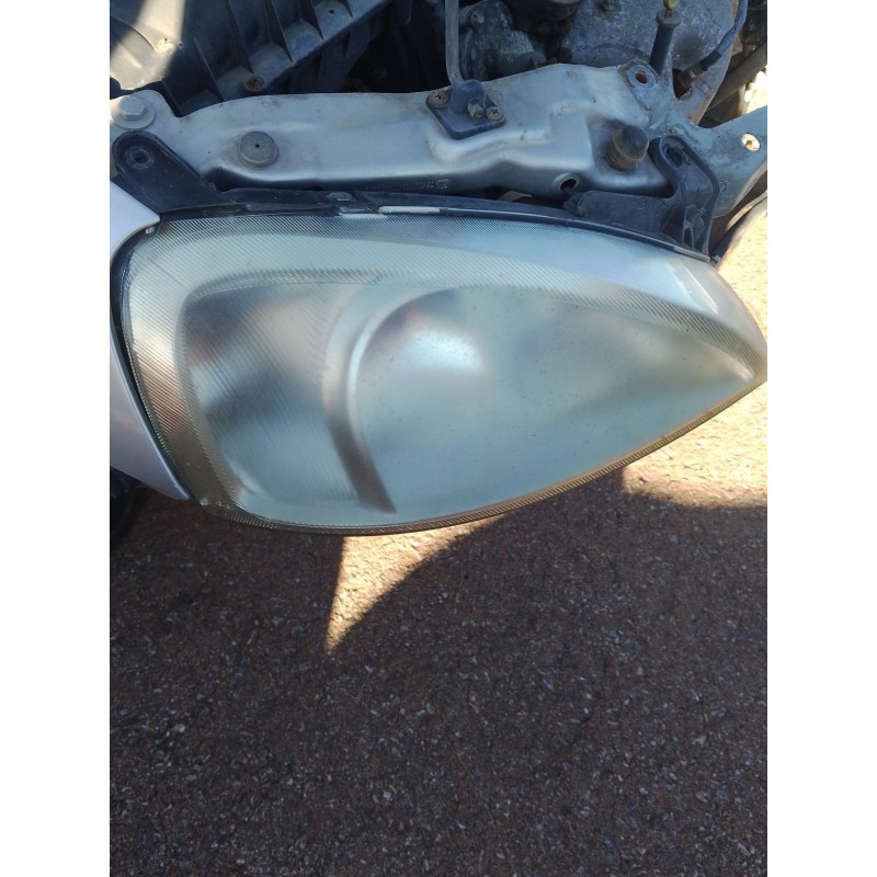 Recambio de faro derecho para opel corsa c (x01) 1.2 (f08, f68) referencia OEM IAM   