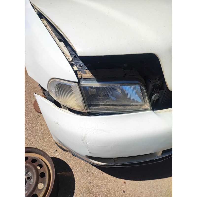 Recambio de faro derecho para audi a4 b5 (8d2) 2.5 tdi referencia OEM IAM   