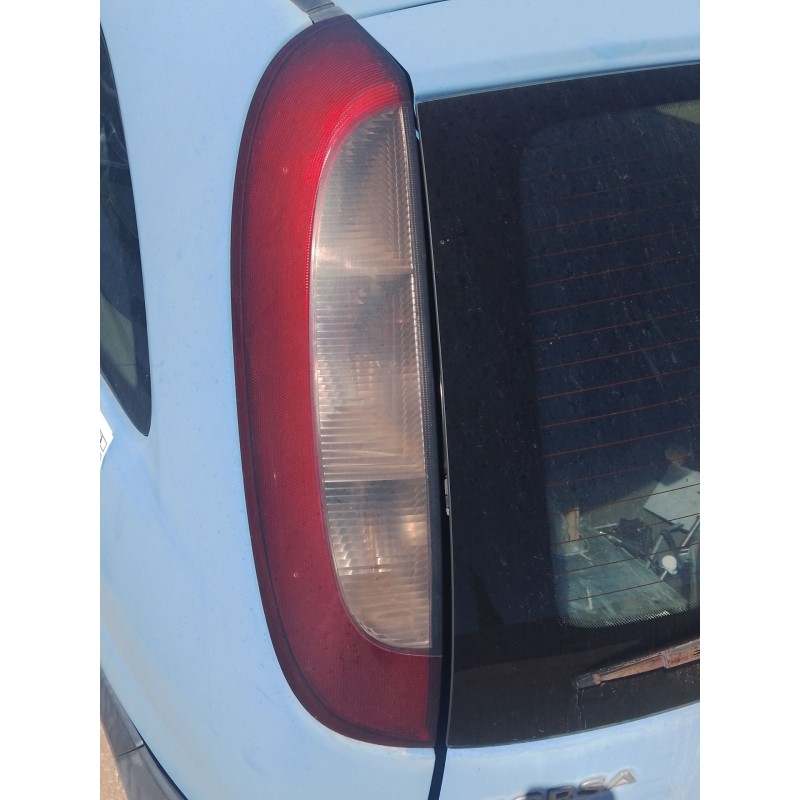 Recambio de piloto trasero izquierdo para opel corsa c (x01) 1.0 (f08, f68) referencia OEM IAM   