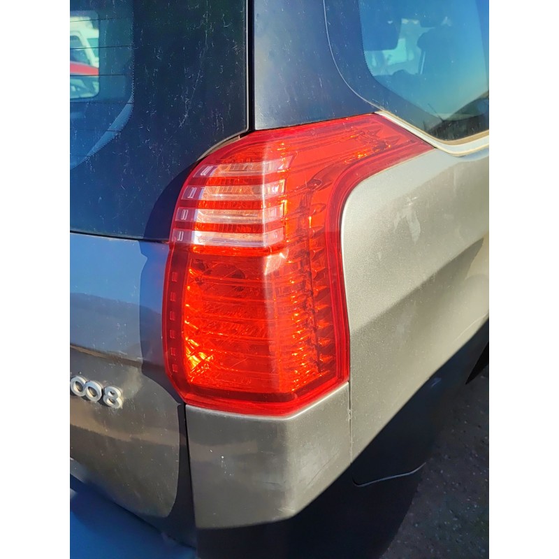 Recambio de piloto trasero derecho para peugeot 5008 (0u_, 0e_) 1.6 hdi referencia OEM IAM   